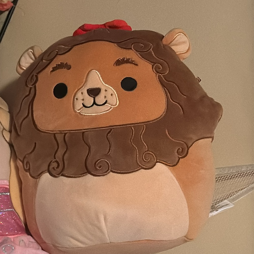Cowardly lion wizard of oz 85th anniversary squishmallow NWT